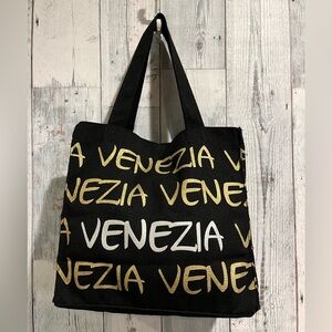 Robin Ruth black tote